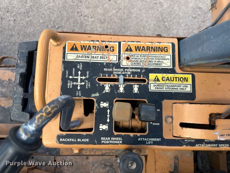 image for item FM7516 1999 Case 660 trencher