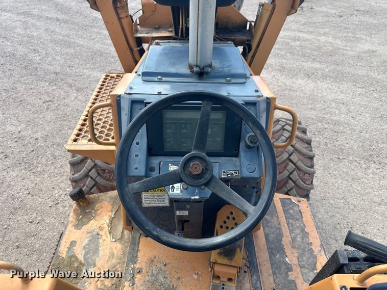 image for item FM7516 1999 Case 660 trencher