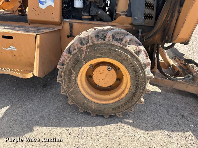 image for item FM7516 1999 Case 660 trencher