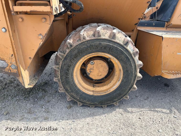 image for item FM7516 1999 Case 660 trencher