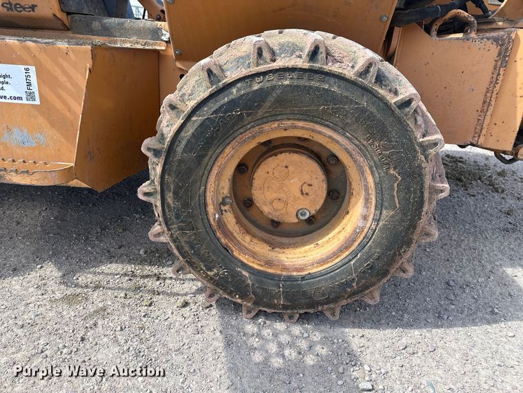 image for item FM7516 1999 Case 660 trencher