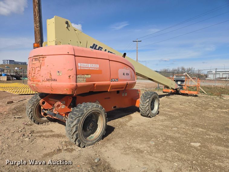 image for item FM7517 2005 JLG 800S boom lift