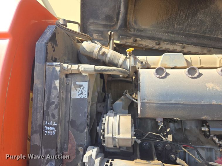 image for item FM7517 2005 JLG 800S boom lift