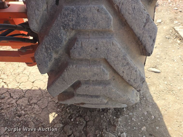 image for item FM7517 2005 JLG 800S boom lift