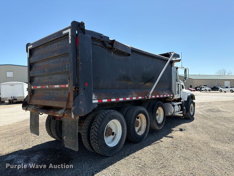 image for item FM7518 2007 Mack CV713 dump truck