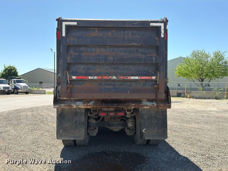 image for item FM7518 2007 Mack CV713 dump truck