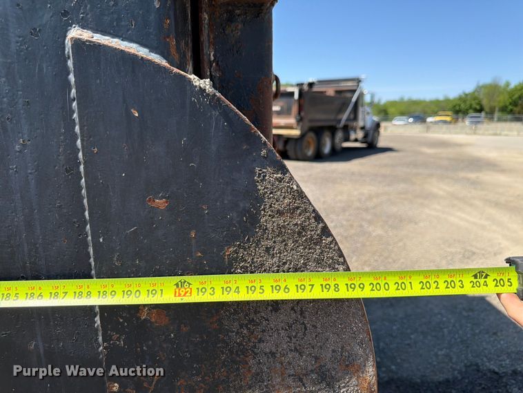 image for item FM7518 2007 Mack CV713 dump truck