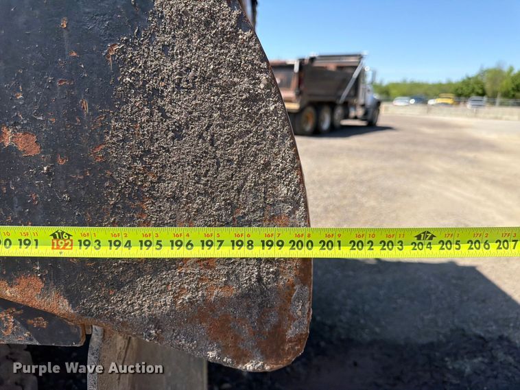 image for item FM7518 2007 Mack CV713 dump truck
