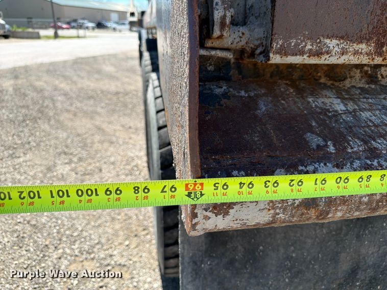 image for item FM7518 2007 Mack CV713 dump truck