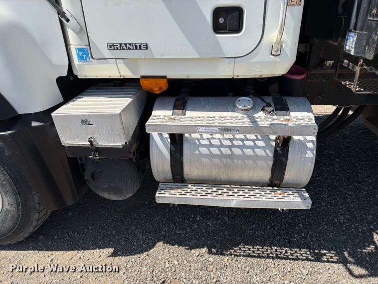 image for item FM7518 2007 Mack CV713 dump truck