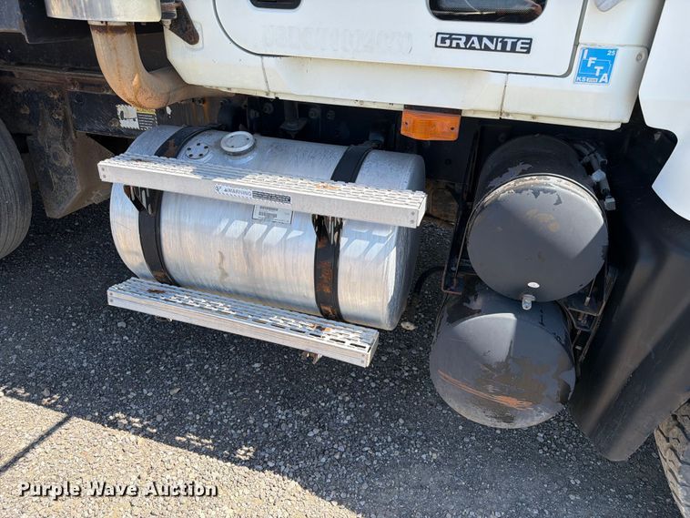image for item FM7518 2007 Mack CV713 dump truck