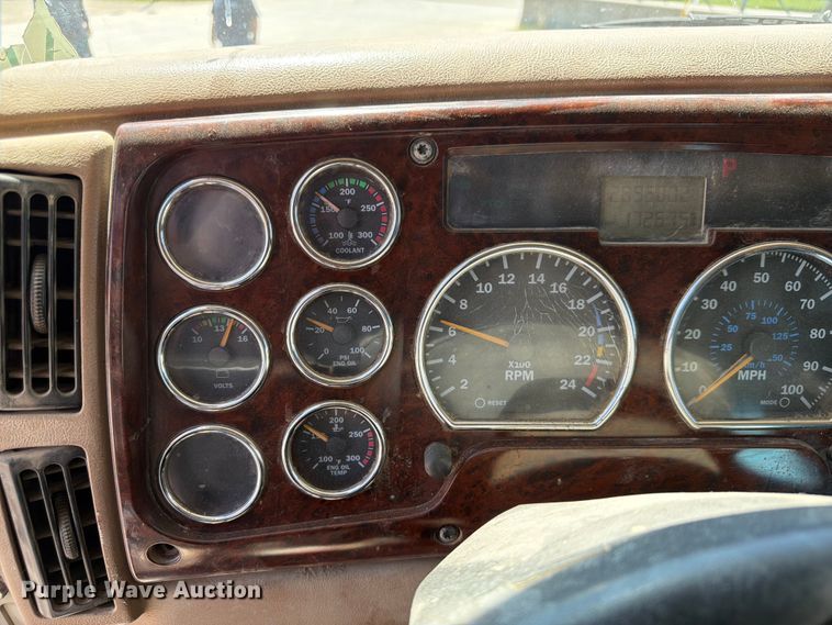 image for item FM7518 2007 Mack CV713 dump truck