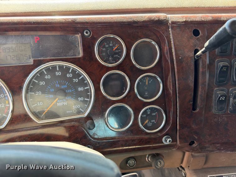 image for item FM7518 2007 Mack CV713 dump truck