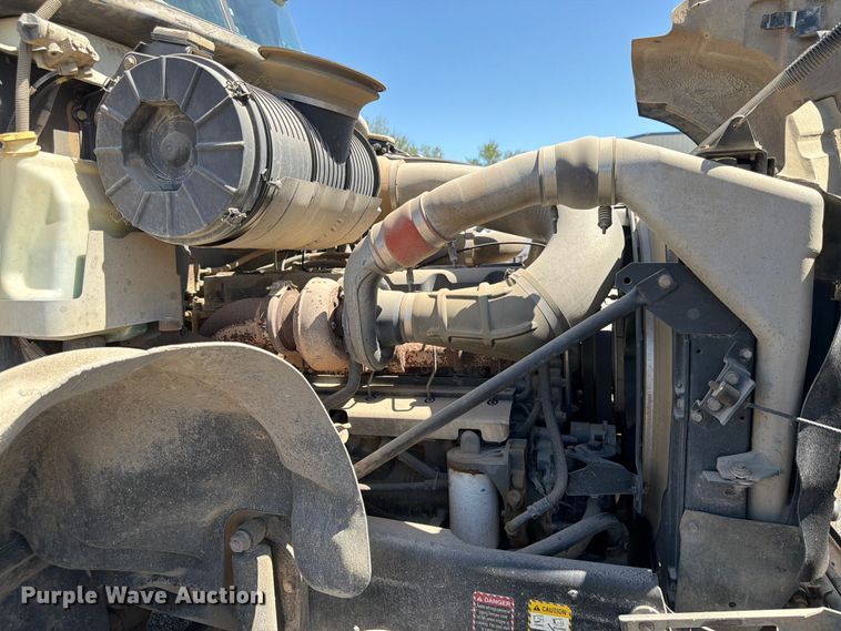 image for item FM7518 2007 Mack CV713 dump truck