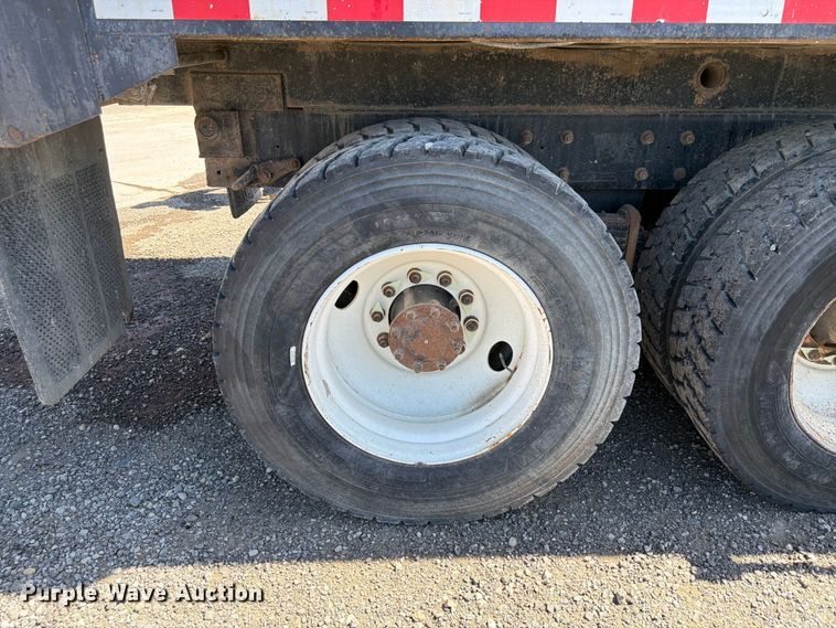 image for item FM7518 2007 Mack CV713 dump truck