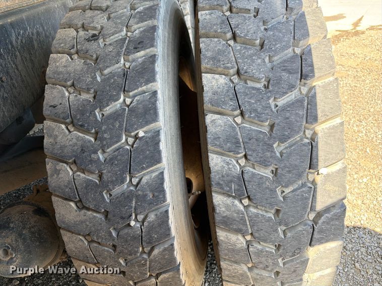 image for item FM7518 2007 Mack CV713 dump truck