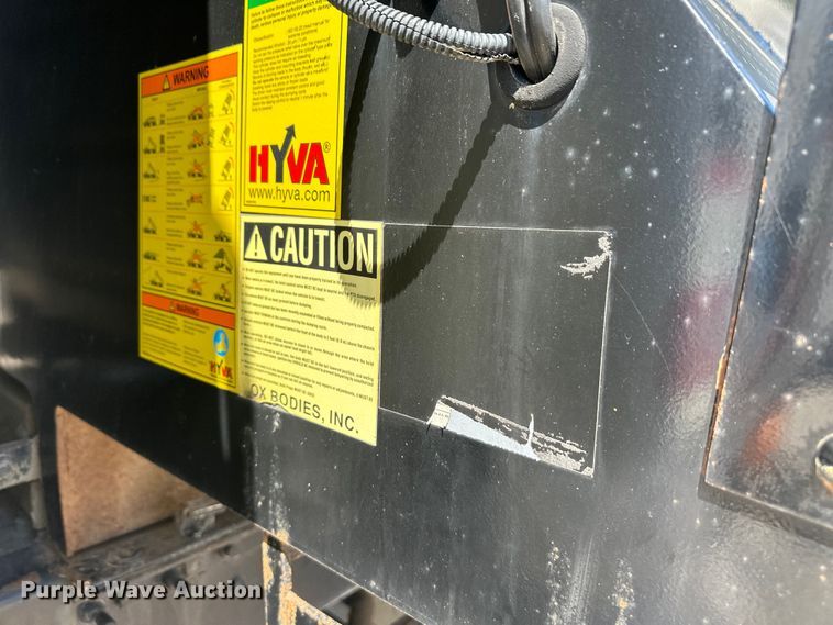 image for item FM7519 2007 Mack CV713 dump truck