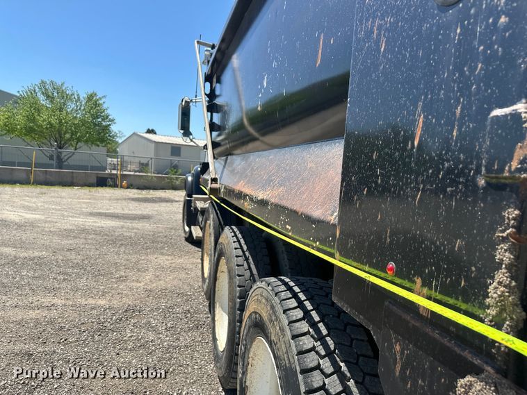 image for item FM7519 2007 Mack CV713 dump truck