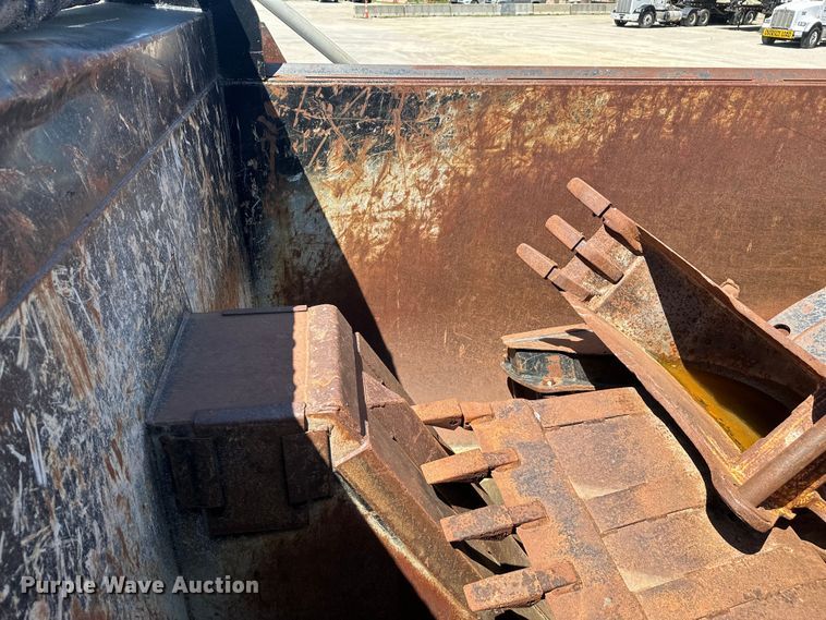 image for item FM7519 2007 Mack CV713 dump truck