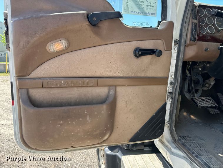 image for item FM7519 2007 Mack CV713 dump truck