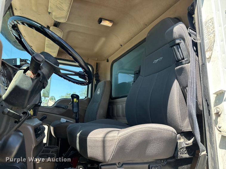 image for item FM7519 2007 Mack CV713 dump truck