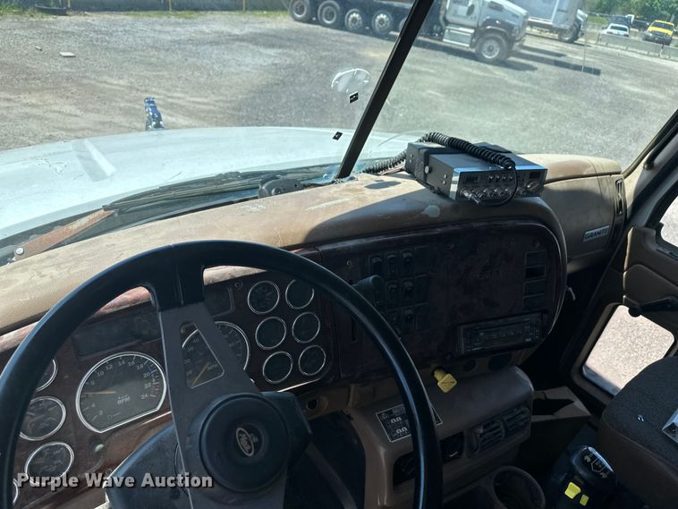 image for item FM7519 2007 Mack CV713 dump truck