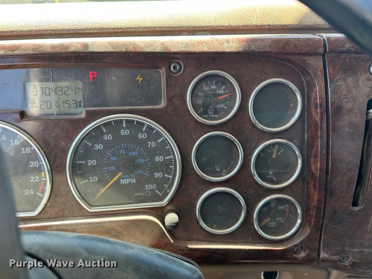 image for item FM7519 2007 Mack CV713 dump truck