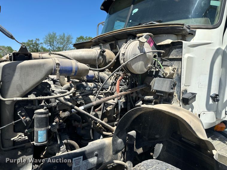 image for item FM7519 2007 Mack CV713 dump truck