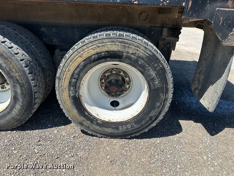 image for item FM7519 2007 Mack CV713 dump truck