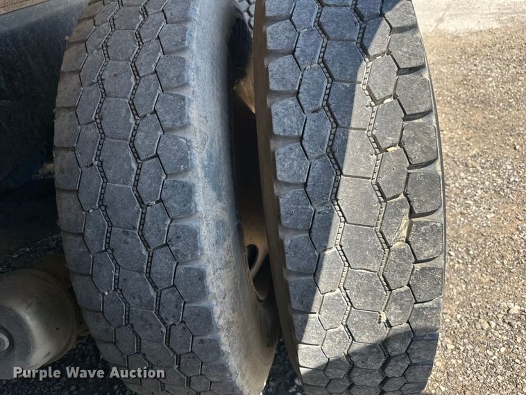 image for item FM7519 2007 Mack CV713 dump truck