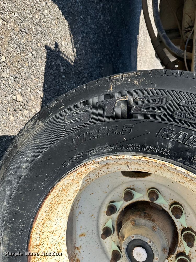 image for item FM7519 2007 Mack CV713 dump truck