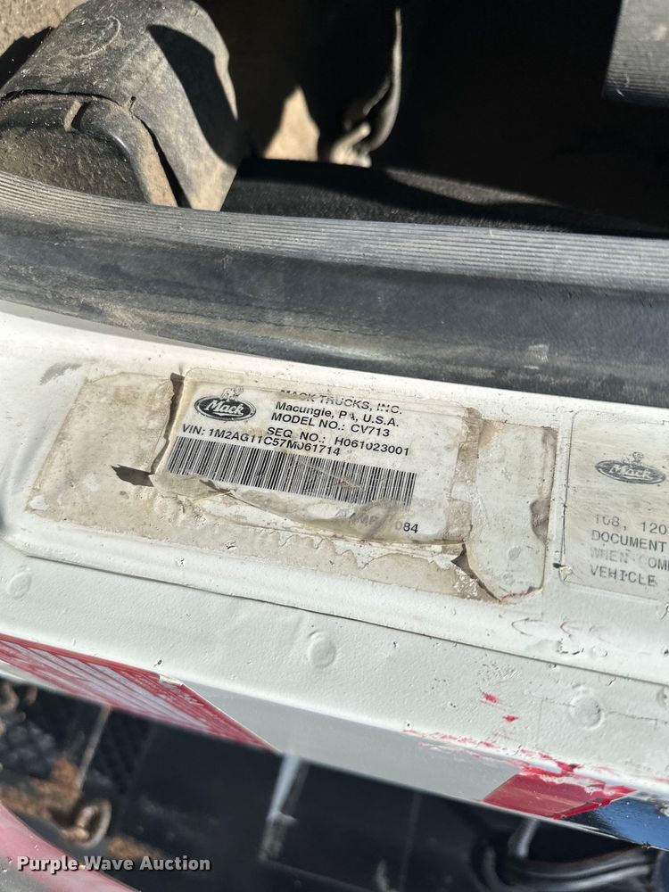 image for item FM7519 2007 Mack CV713 dump truck