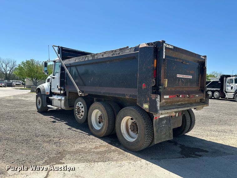 image for item FM7520 2014 Mack GU713 dump truck