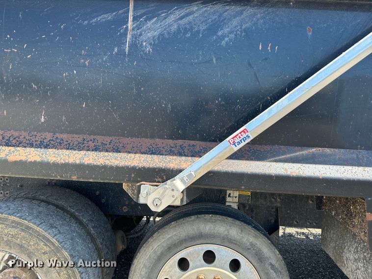 image for item FM7520 2014 Mack GU713 dump truck