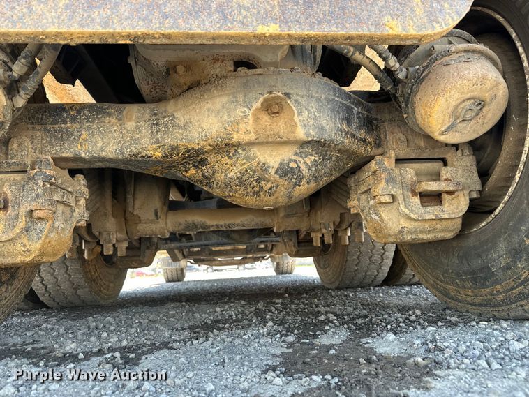image for item FM7520 2014 Mack GU713 dump truck