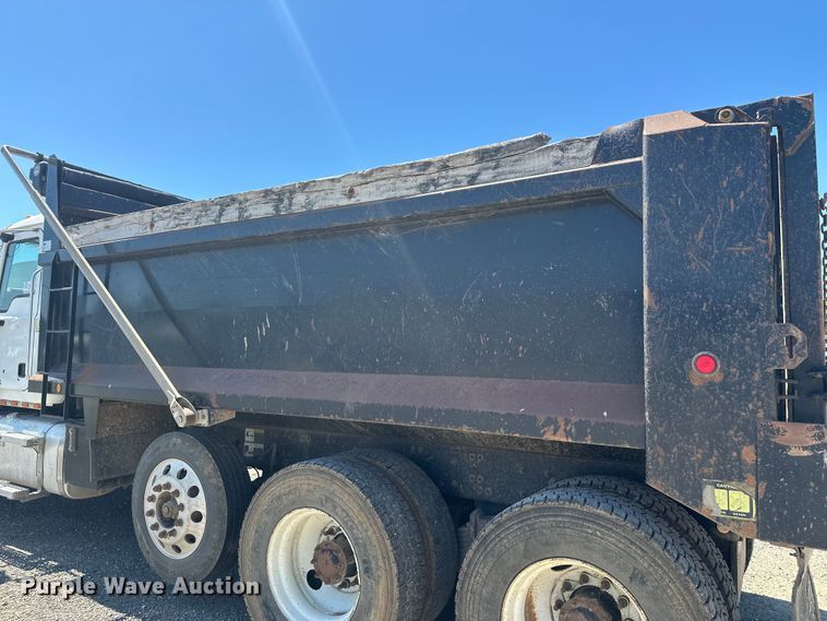 image for item FM7520 2014 Mack GU713 dump truck