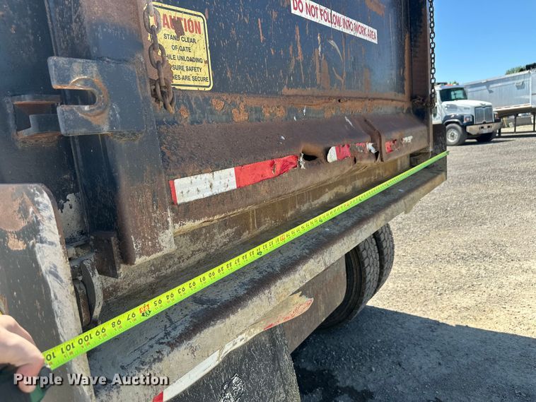 image for item FM7520 2014 Mack GU713 dump truck