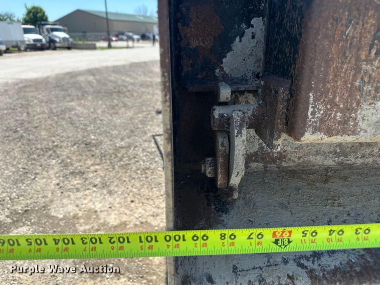image for item FM7520 2014 Mack GU713 dump truck
