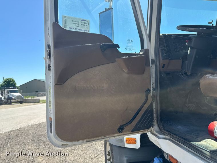 image for item FM7520 2014 Mack GU713 dump truck