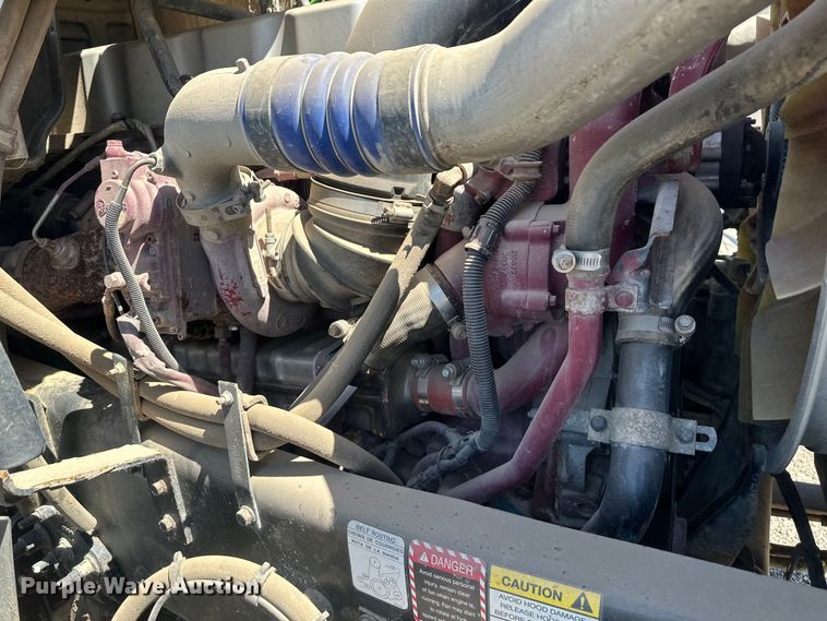 image for item FM7520 2014 Mack GU713 dump truck