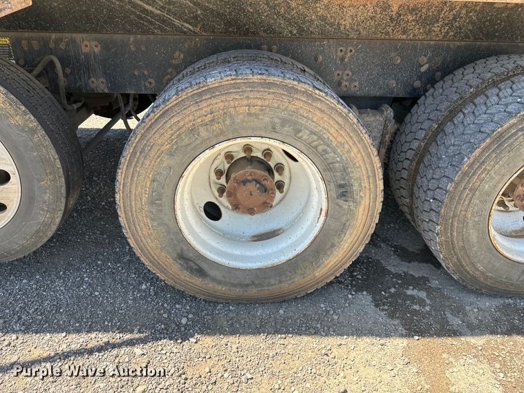 image for item FM7520 2014 Mack GU713 dump truck