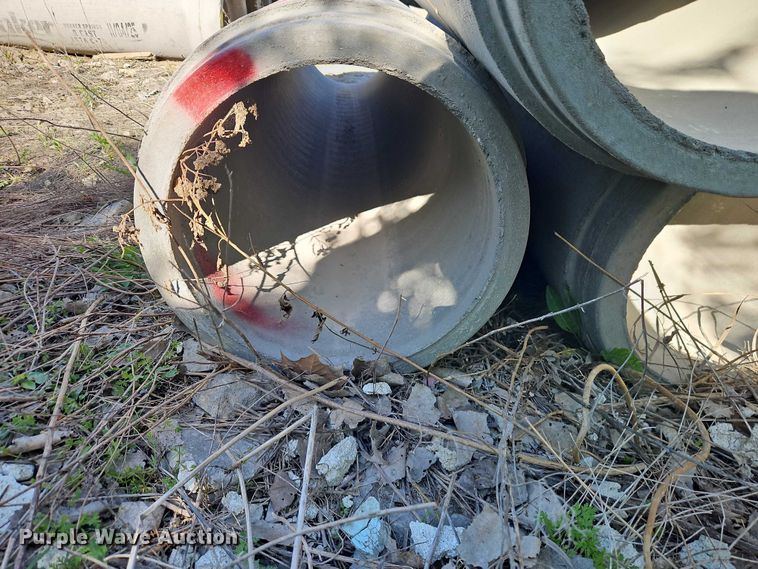 image for item FN5602 Concrete pipe