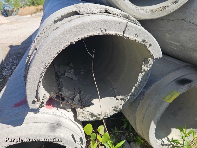 image for item FN5604 Concrete pipe