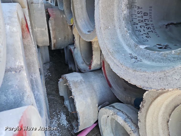 image for item FN5604 Concrete pipe