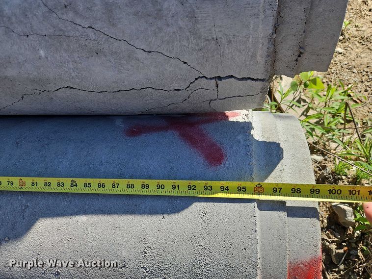 image for item FN5604 Concrete pipe