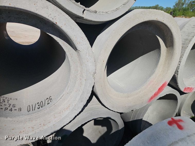image for item FN5606 Concrete pipe