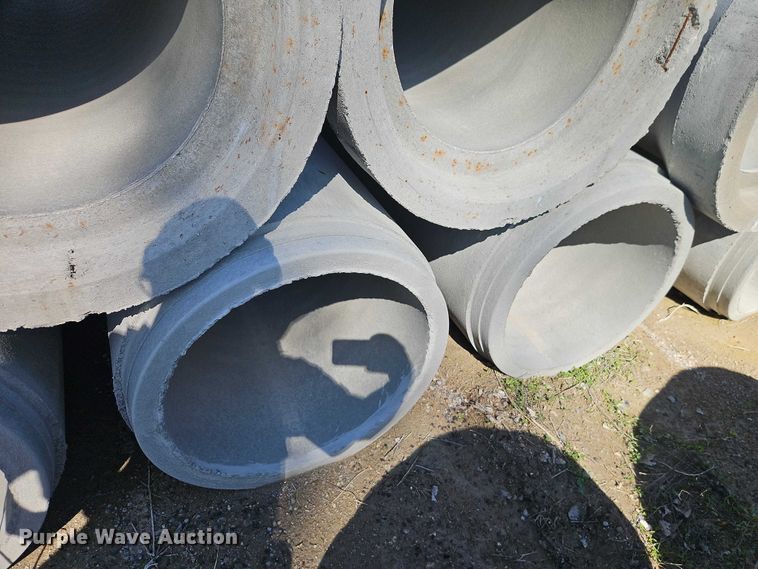 image for item FN5606 Concrete pipe