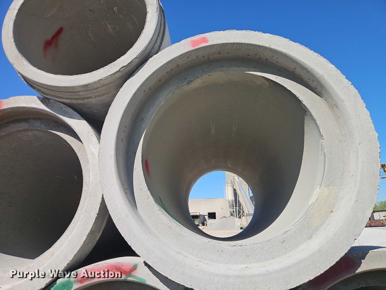 image for item FN5607 Concrete pipe