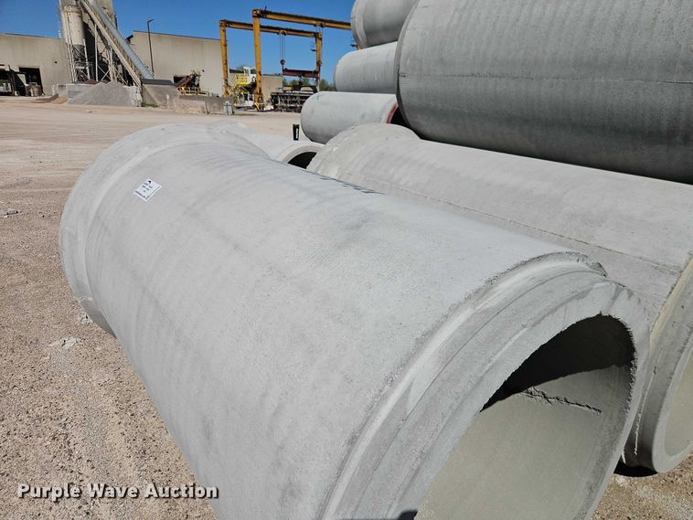 image for item FN5609 Concrete pipe
