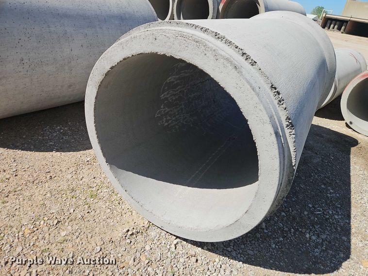 image for item FN5609 Concrete pipe